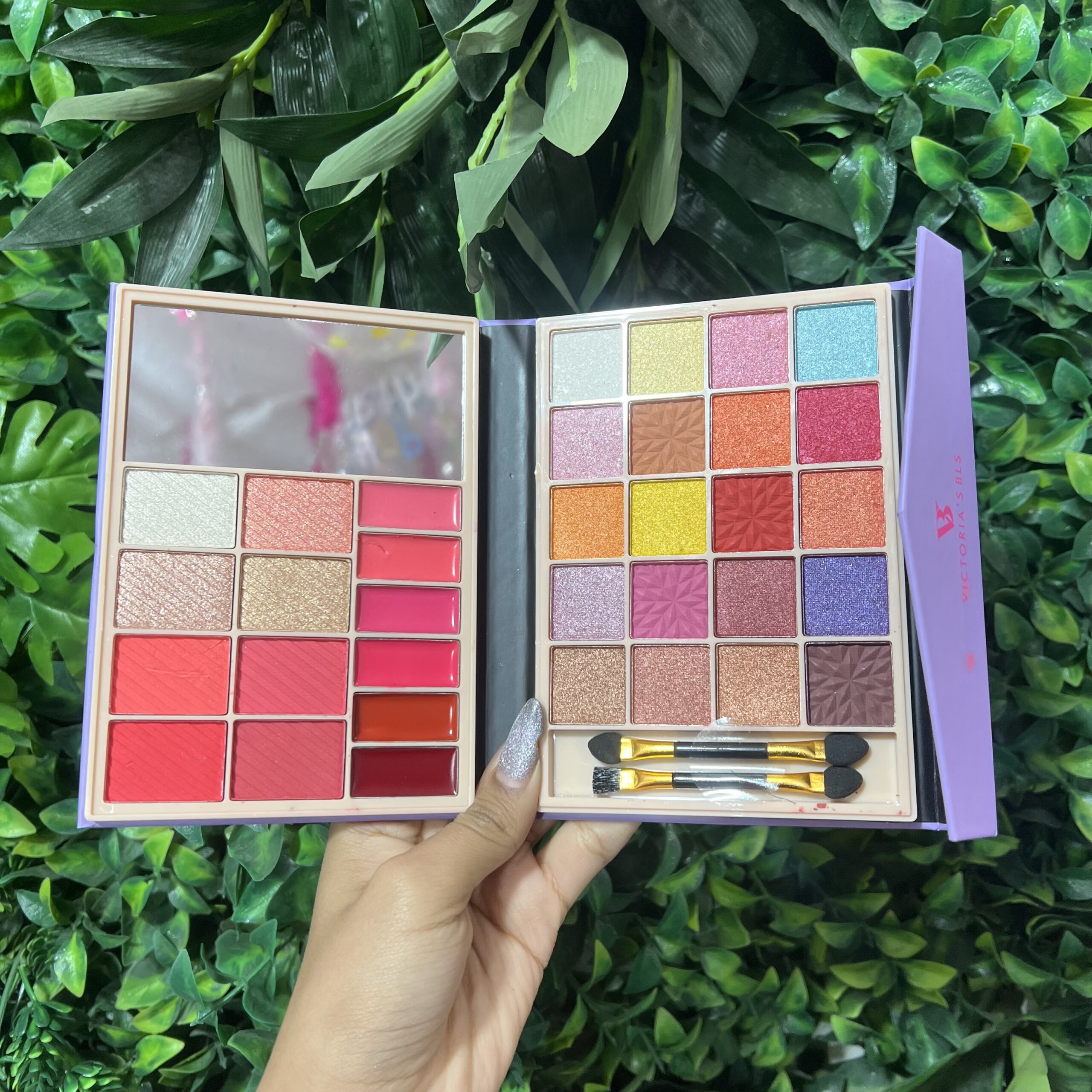 پالت سایه کیفی بزرگ VICTORYA'S BLS